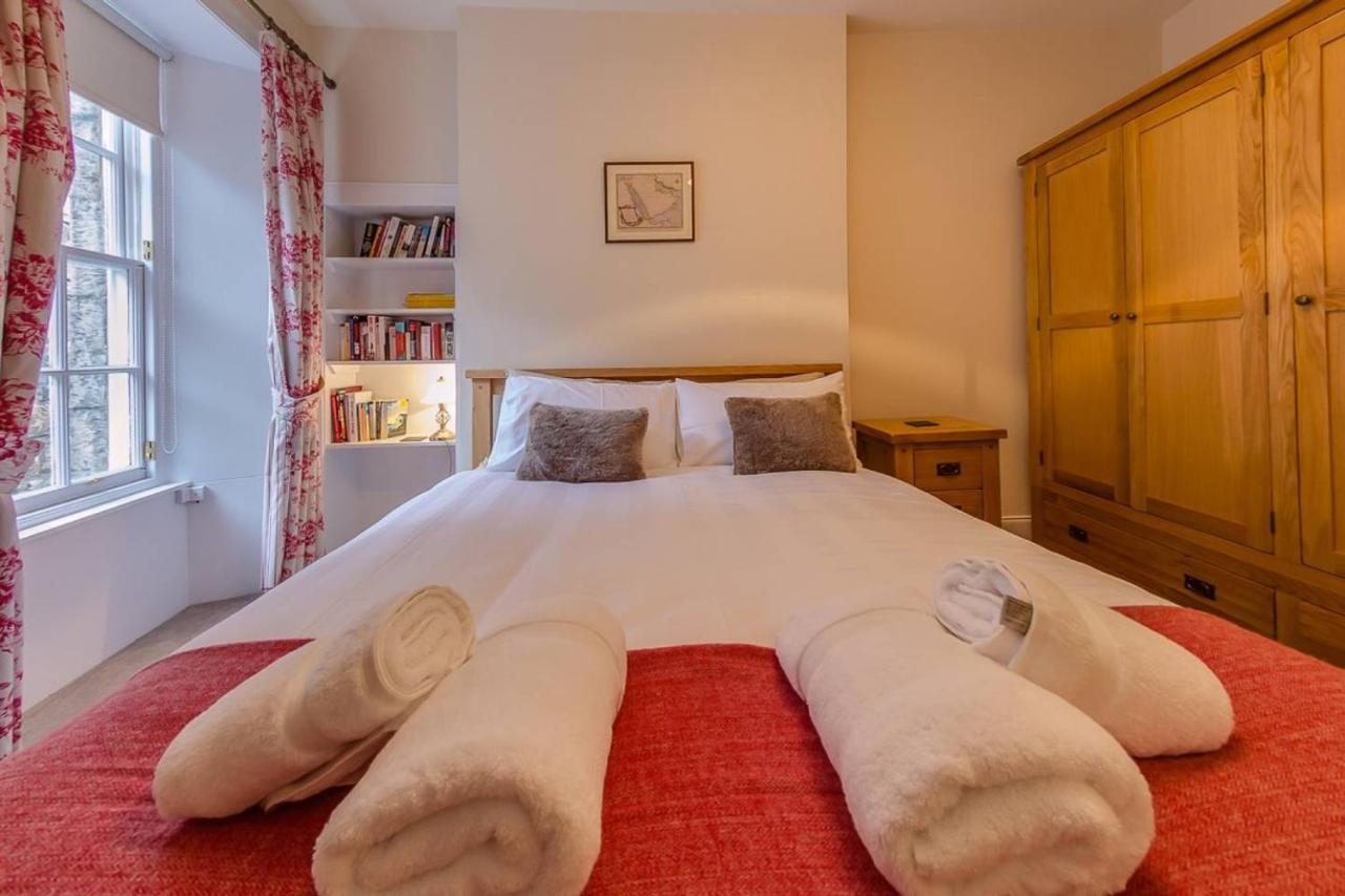 Joivy Stylish Apt In Trendy New Town Location Edinburgh Exterior photo